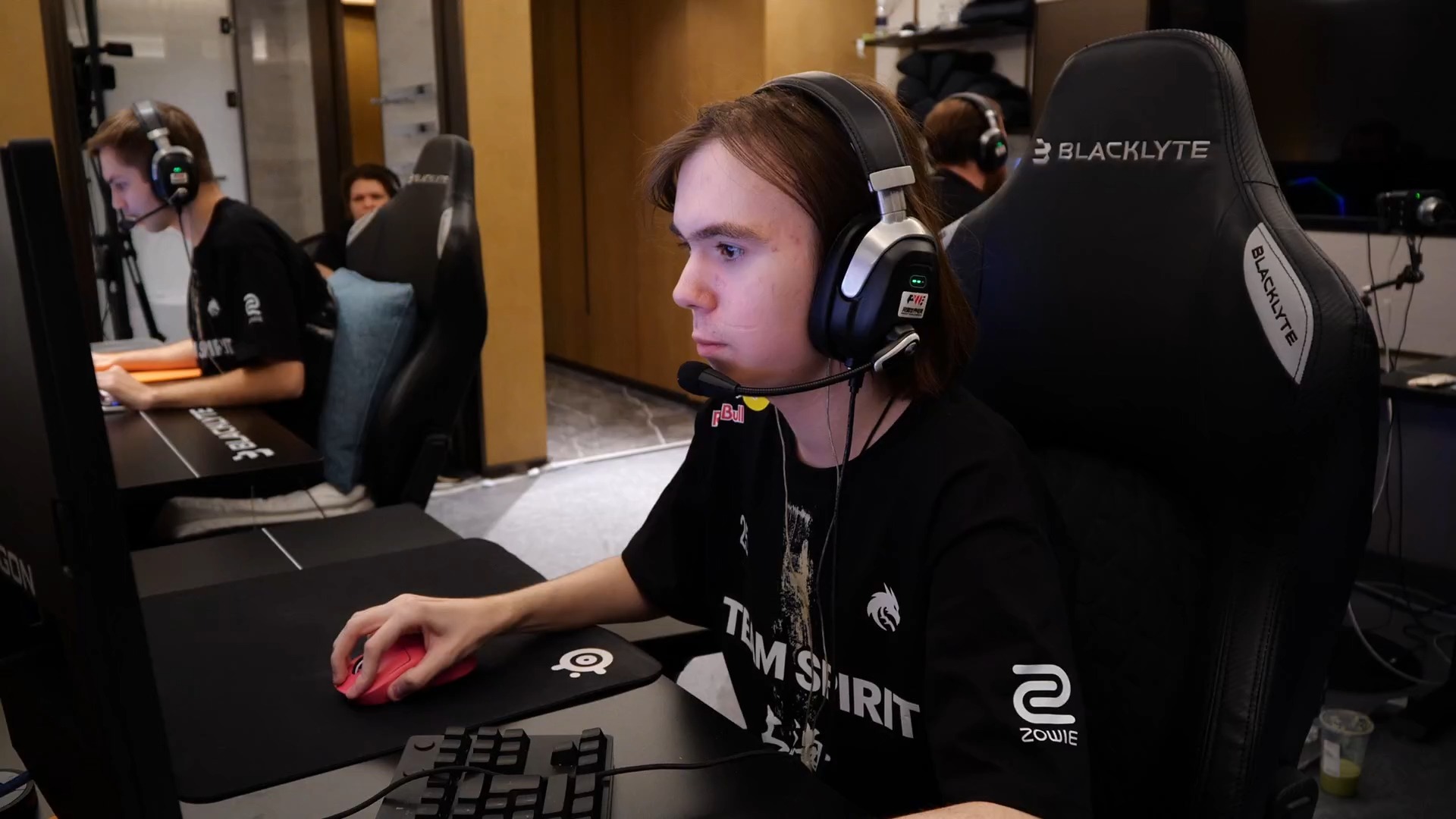 中美洲强震引发海啸预警，多国紧急应对.